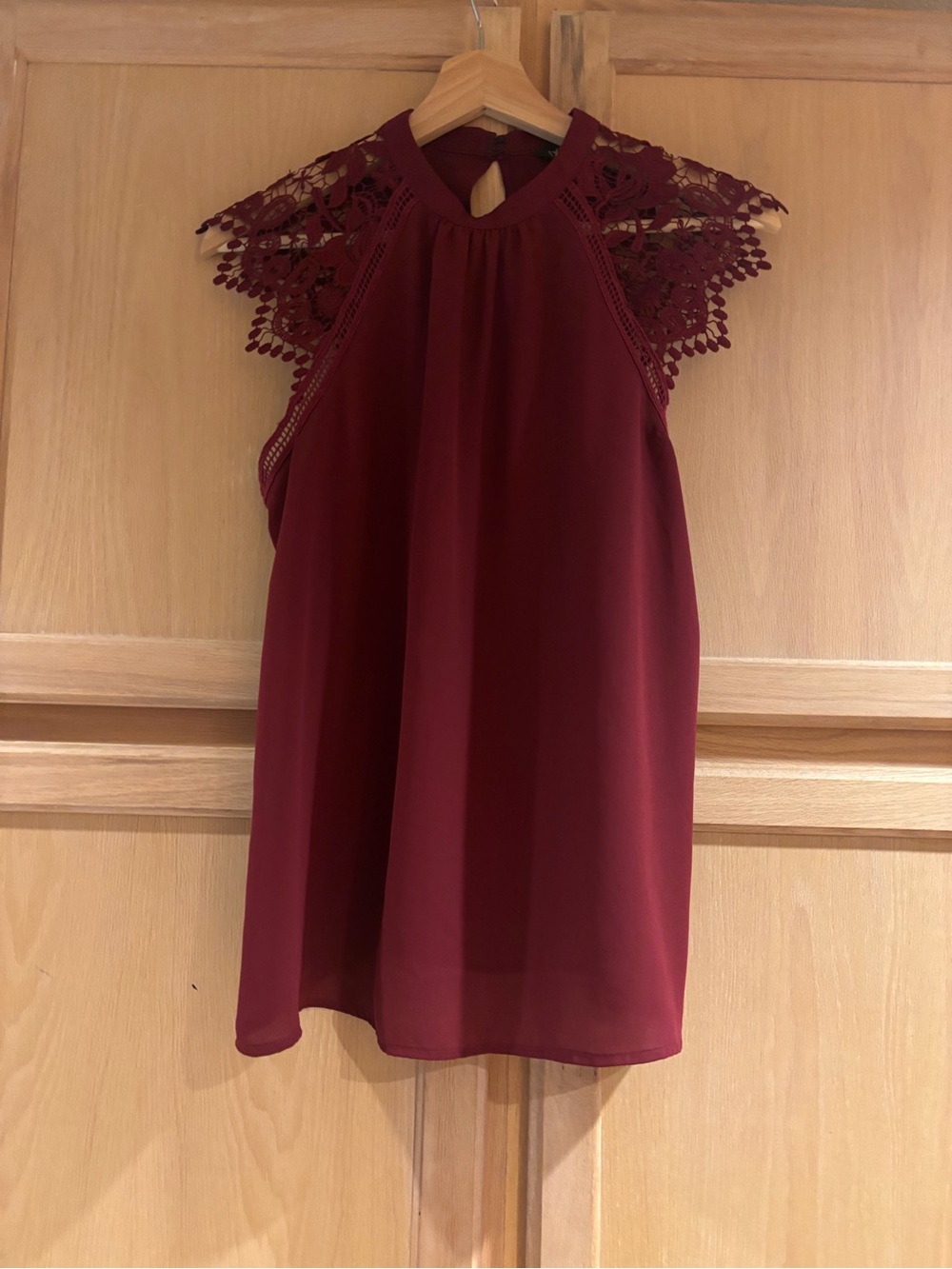 Express Burgundy Lace-Shoulder Sleeveless Blouse - Picture 3 of 5